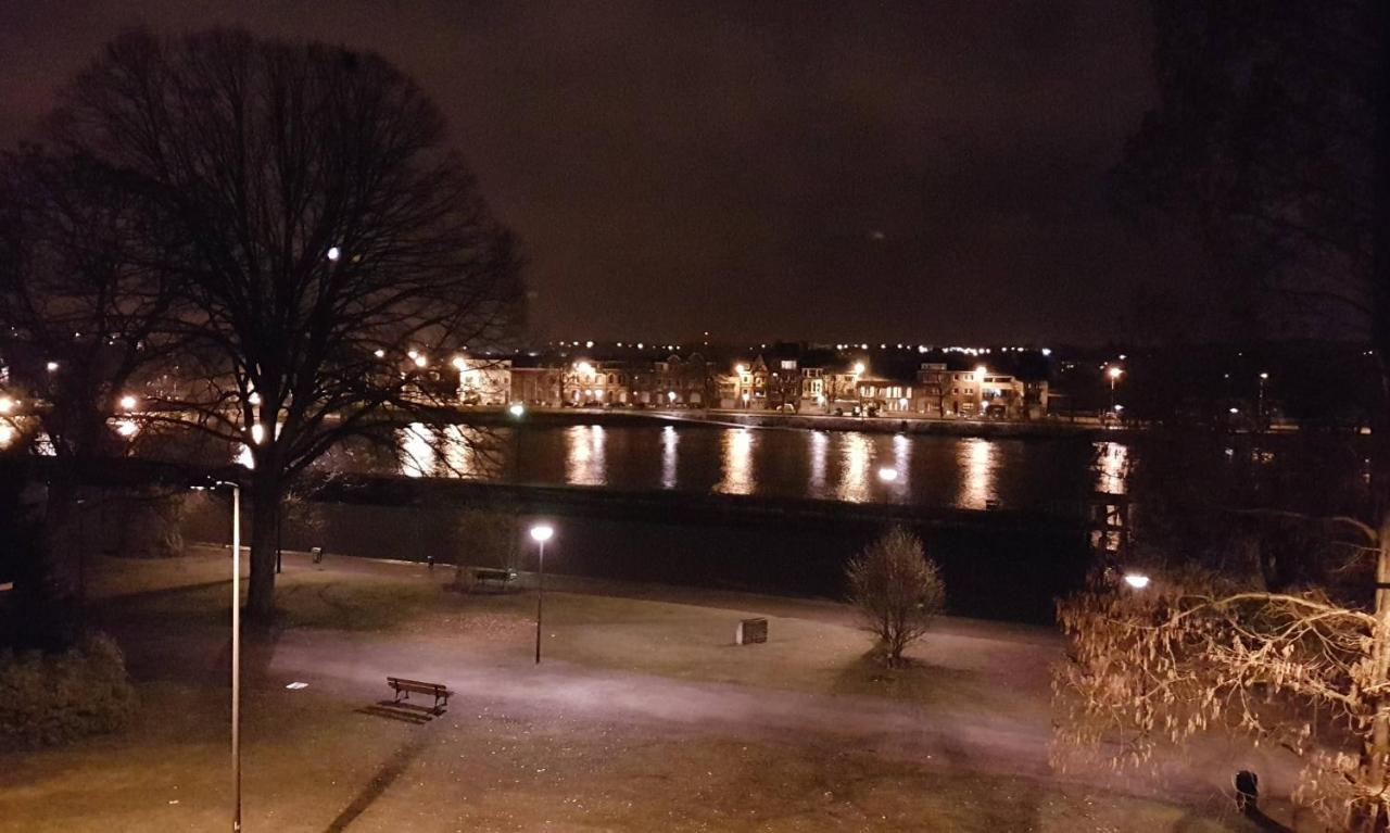 Au Fil De L Eau Apartment นามูร์ ภายนอก รูปภาพ